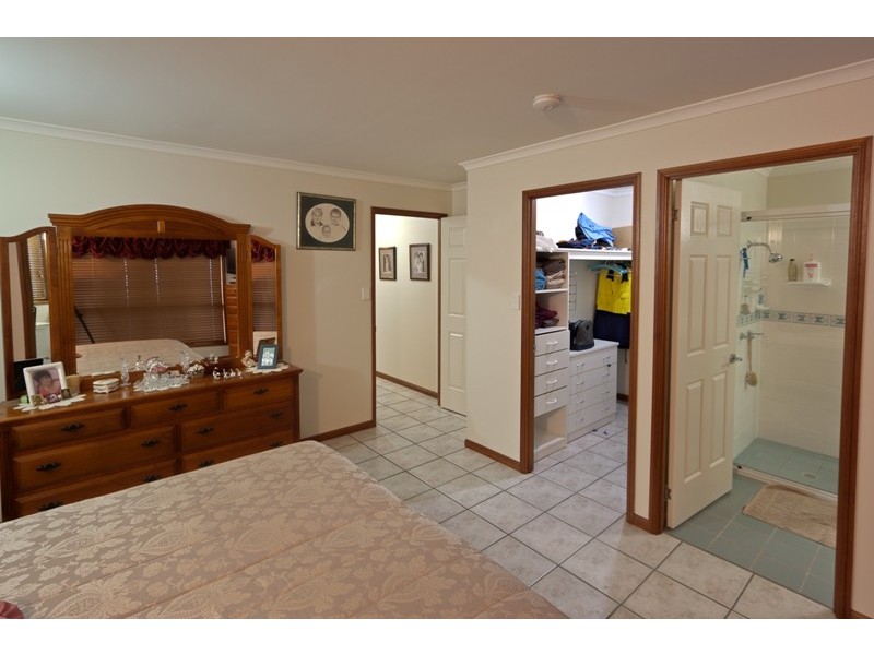 18 Renae Street, Andergrove QLD 4740