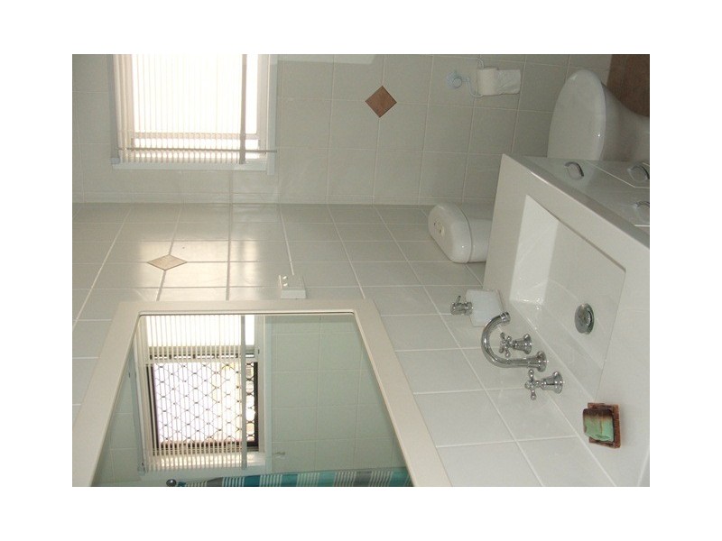 18 Thorning Street, West Mackay QLD 4740