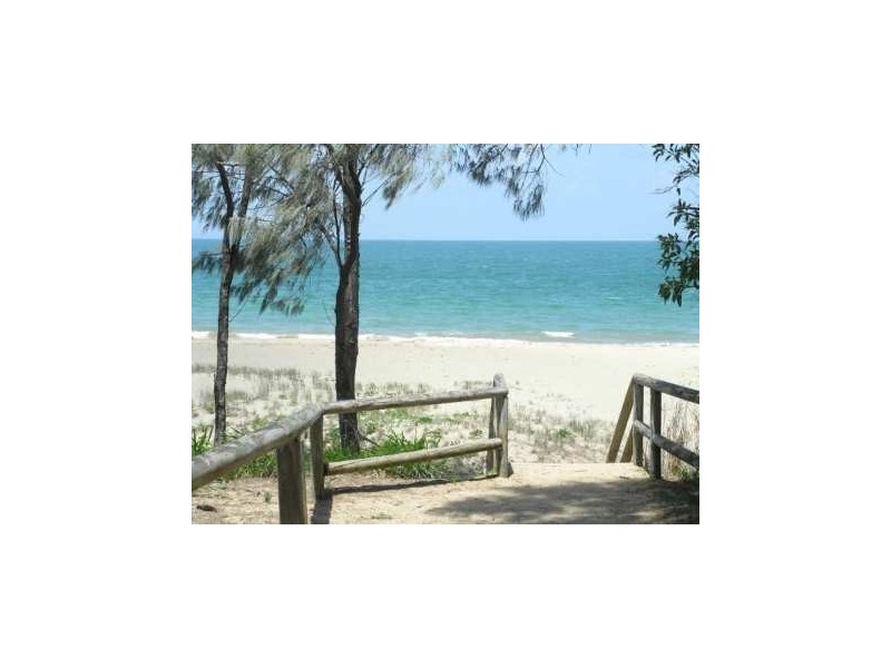 67 Corella Way, Blacks Beach QLD 4740