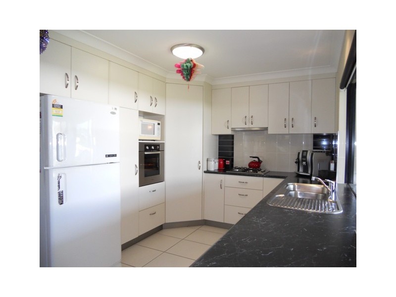 4 Dan Court, Walkerston QLD 4751