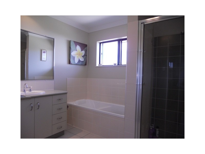 4 Dan Court, Walkerston QLD 4751