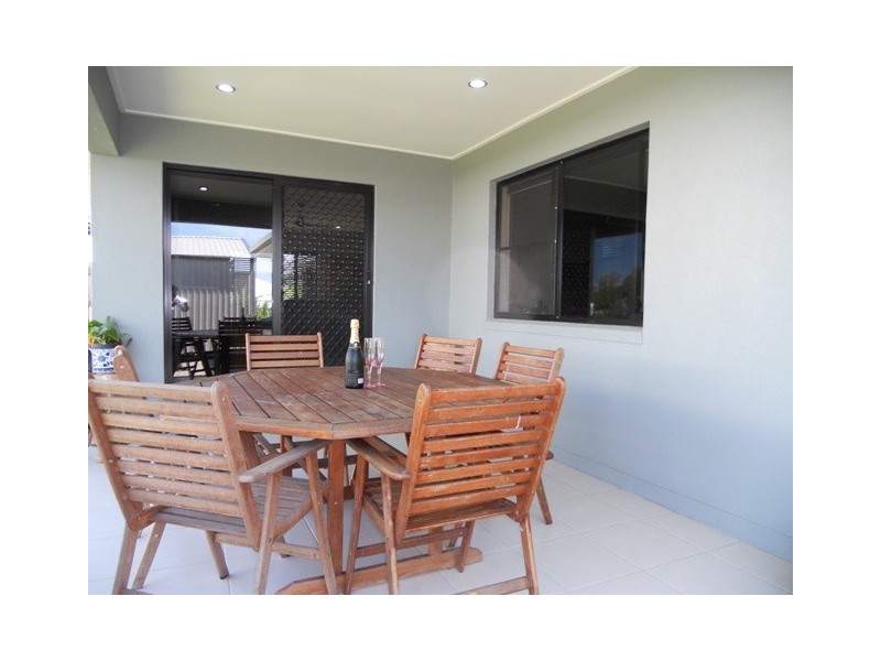 4 Dan Court, Walkerston QLD 4751