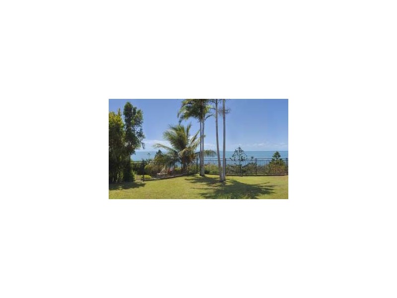 17 Sunrise Place, Blacks Beach QLD 4740
