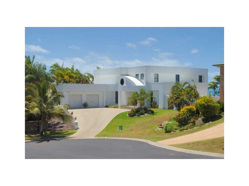 17 Sunrise Place, Blacks Beach QLD 4740