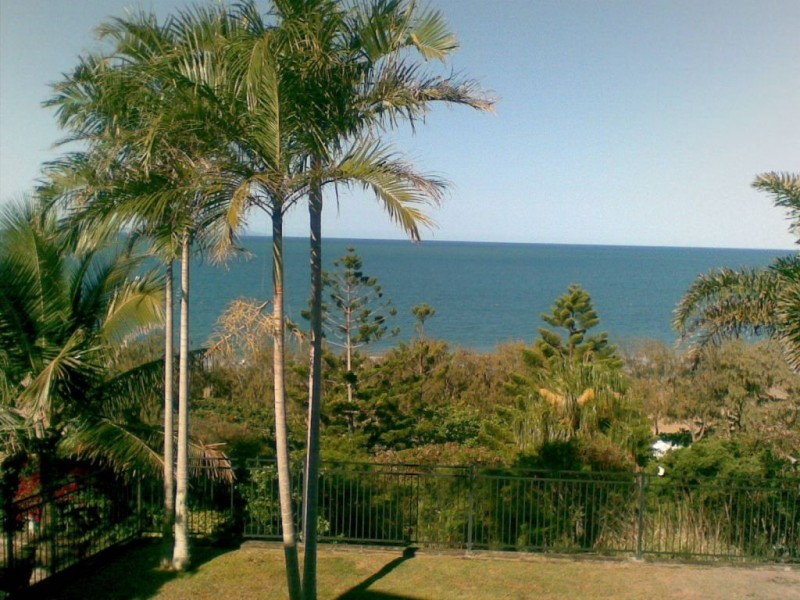 17 Sunrise Place, Blacks Beach QLD 4740