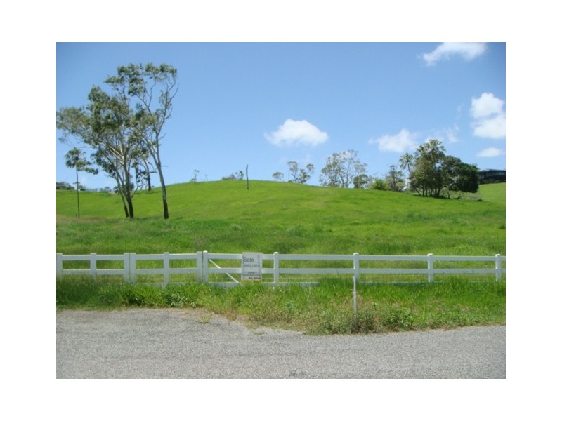 153 Fenech Avenue, Hay Point QLD 4740