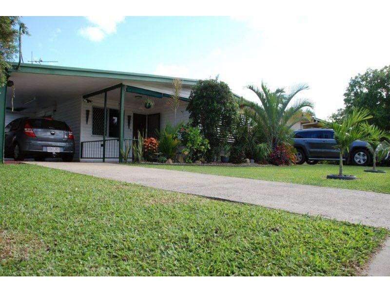 3 Holmes Drive, Beaconsfield QLD 4740