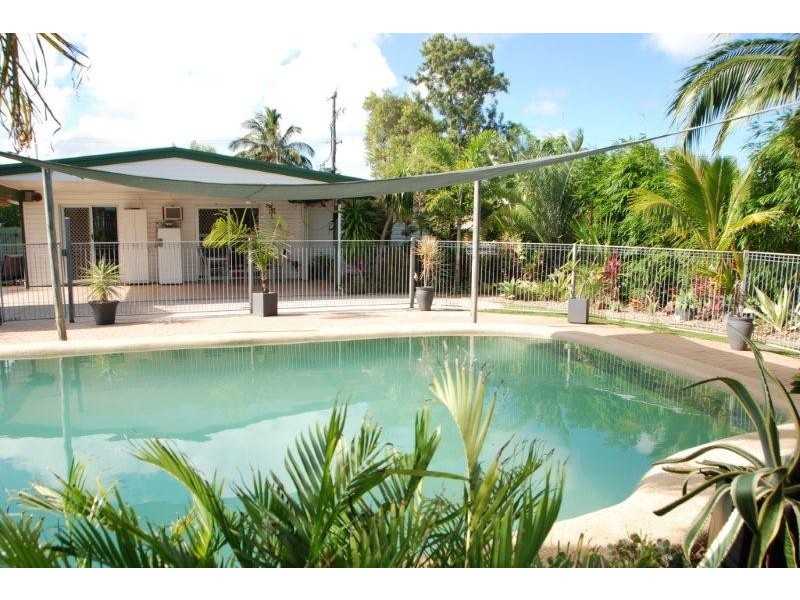 3 Holmes Drive, Beaconsfield QLD 4740