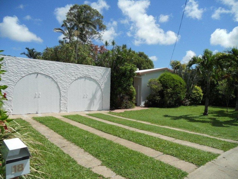 18 Harris Street, Beaconsfield QLD 4740