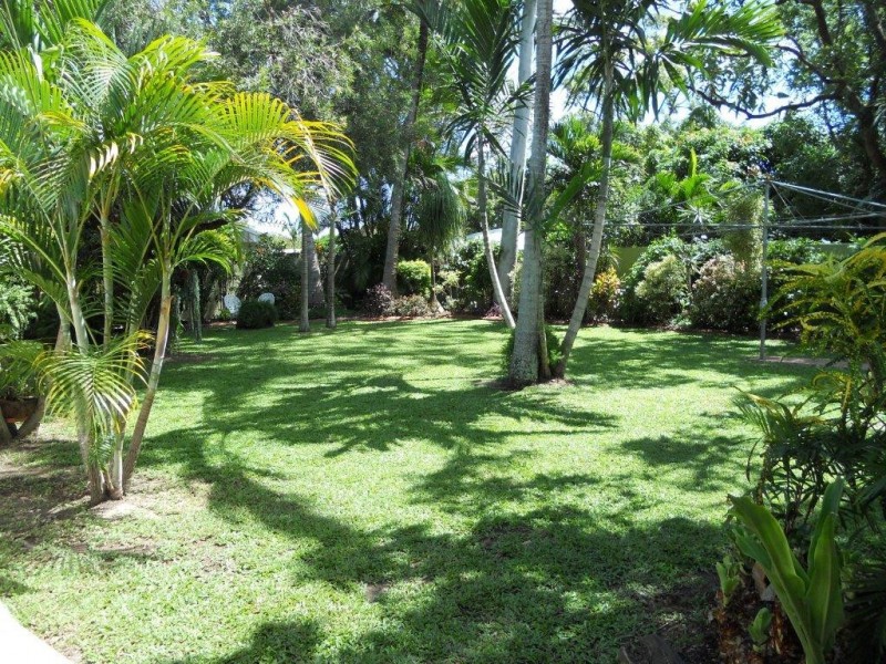 18 Harris Street, Beaconsfield QLD 4740