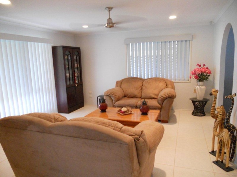 10 Monique Crt, Andergrove QLD 4740