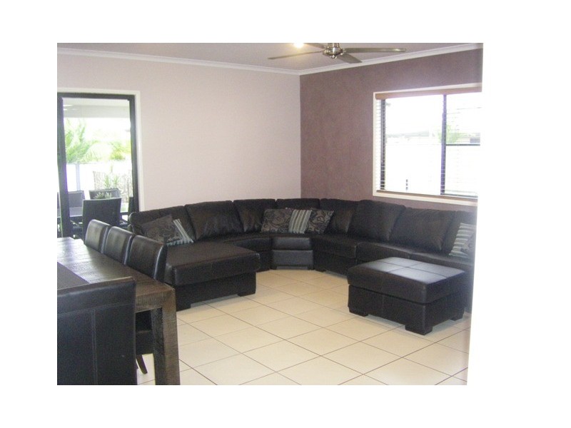 48 Yeates Street, Moranbah QLD 4744