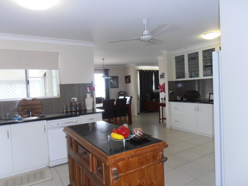 1 Hillside Drive, Grasstree Beach QLD 4740