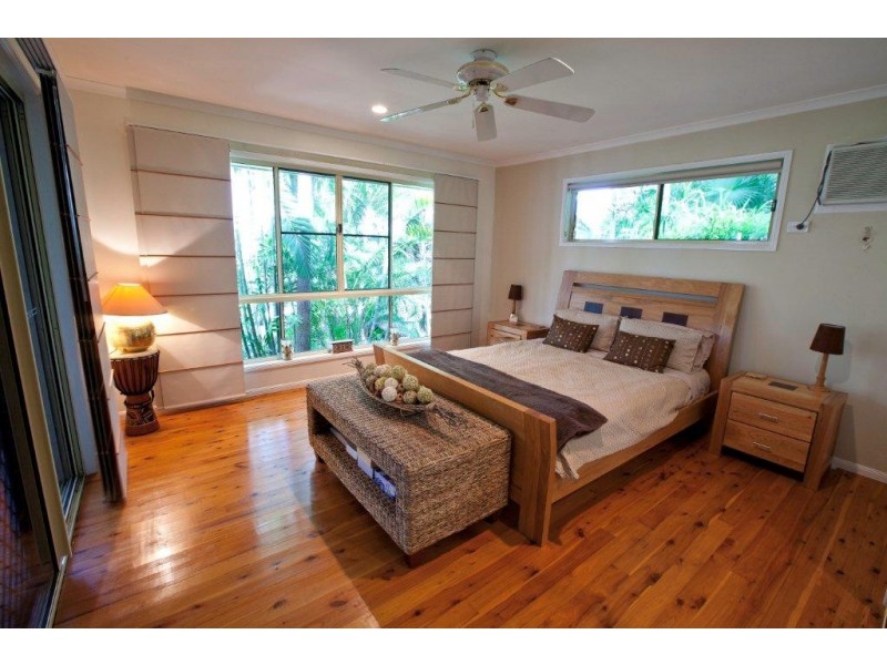 17 Hillcrest Street, Eimeo QLD 4740