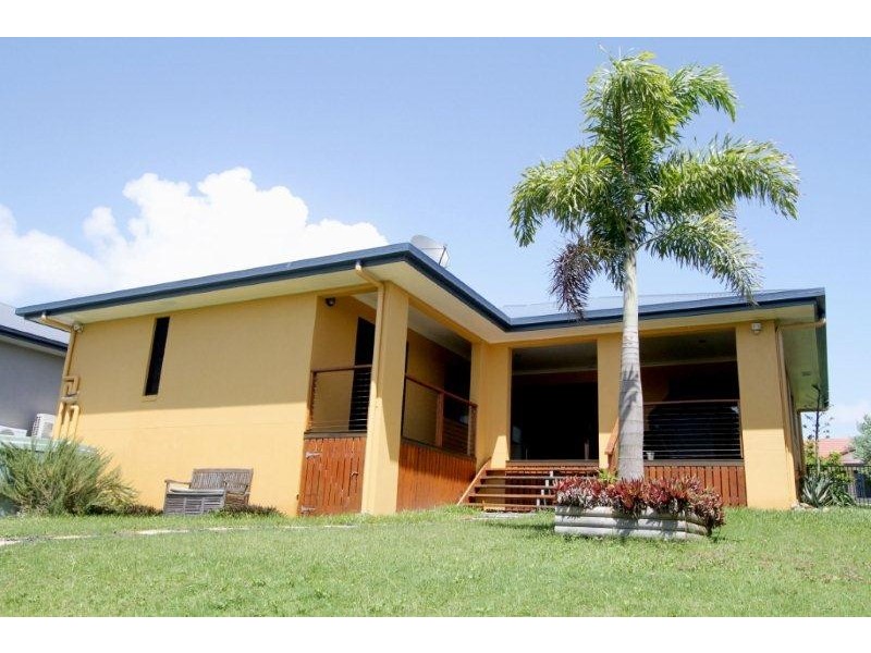 38 Kinghorn Street, Eimeo QLD 4740