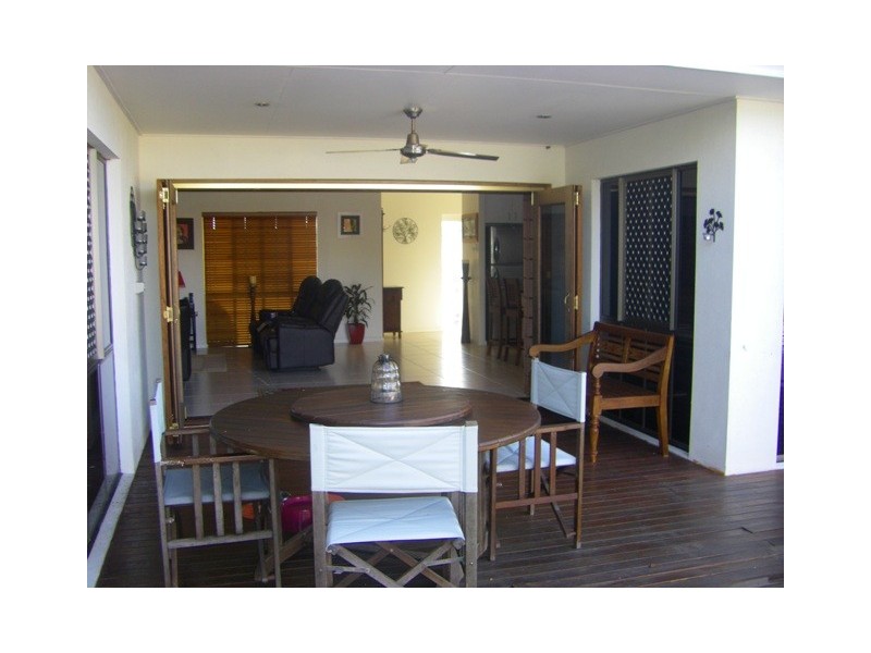 11 Seaspray Close, Shoal Point QLD 4750