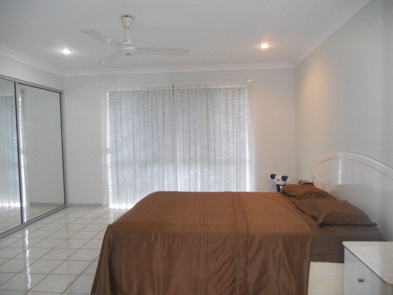 8 Dolphin Drive, Bucasia QLD 4750