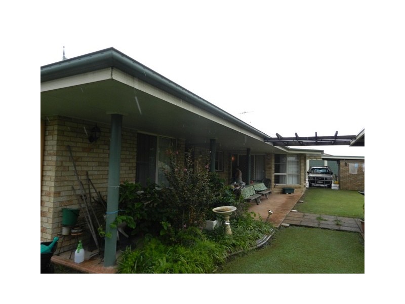 52 Elizabeth Street, Mirani QLD 4754