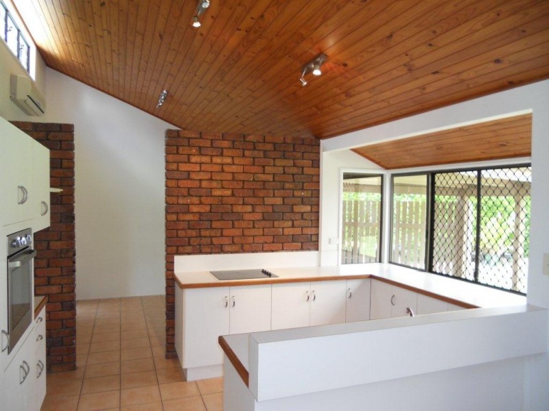9 Lenesha Drive, Andergrove QLD 4740