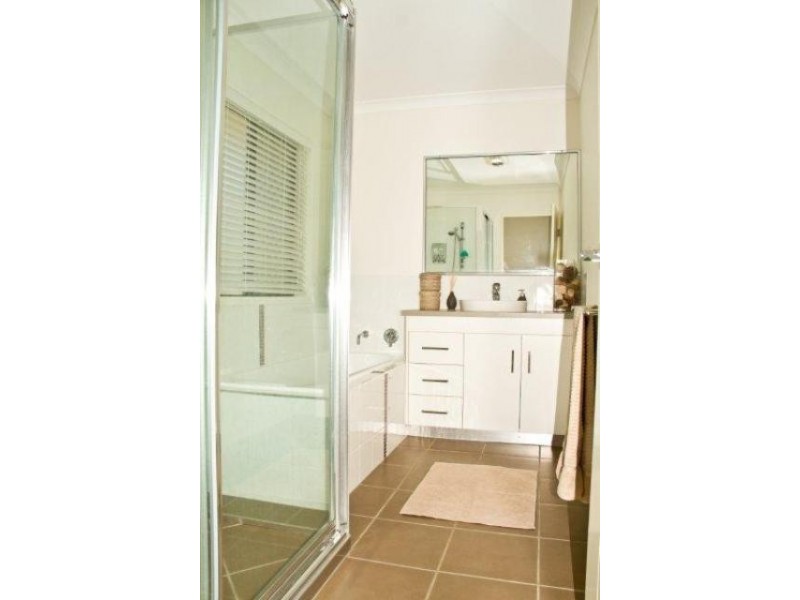 37 Turnbuckle Street, Bucasia QLD 4750