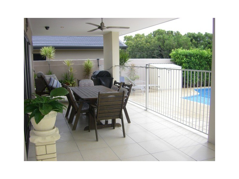 56 O’Brien Esplanade, Shoal Point QLD 4750