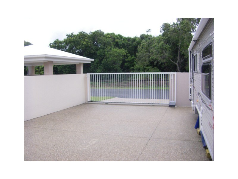 56 O’Brien Esplanade, Shoal Point QLD 4750
