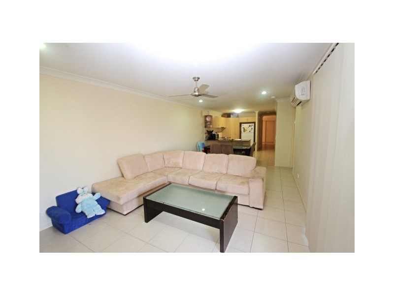 23 Whitehaven, Blacks Beach QLD 4740