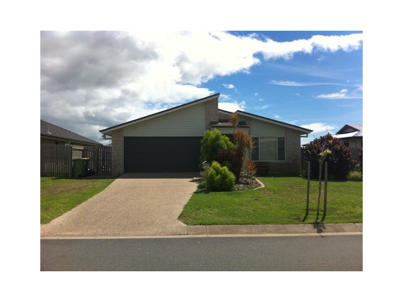 9 Crestview Crescent, Bucasia QLD 4750