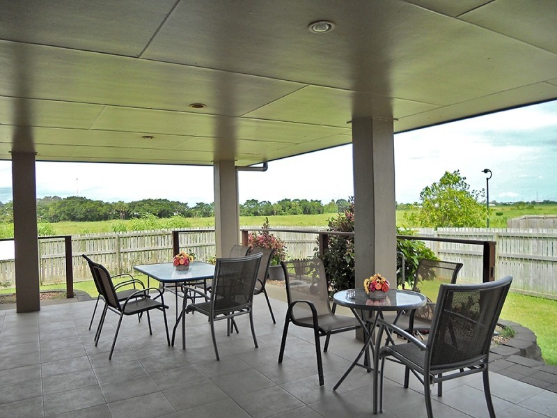 50 Cinnamon Drive, Glenella QLD 4740