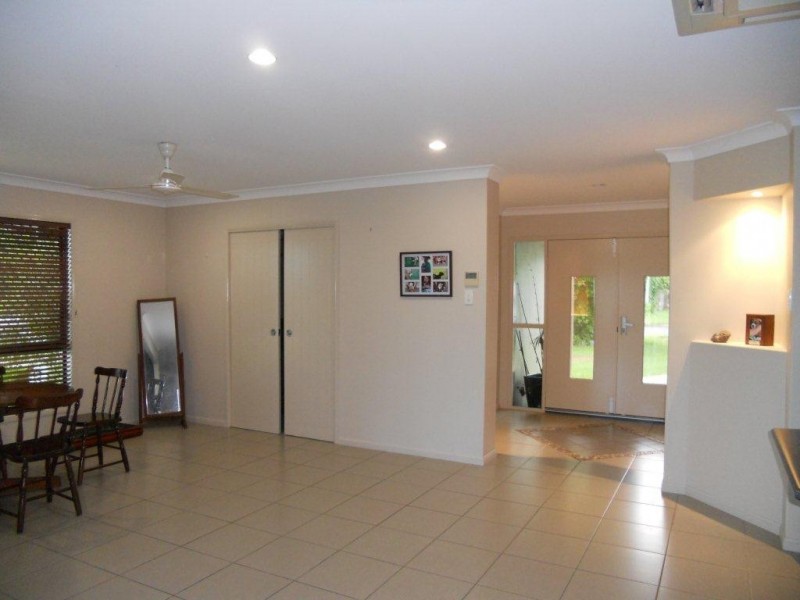 50 Cinnamon Drive, Glenella QLD 4740