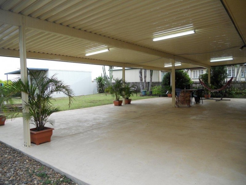 5 Holmes Drive, Beaconsfield QLD 4740