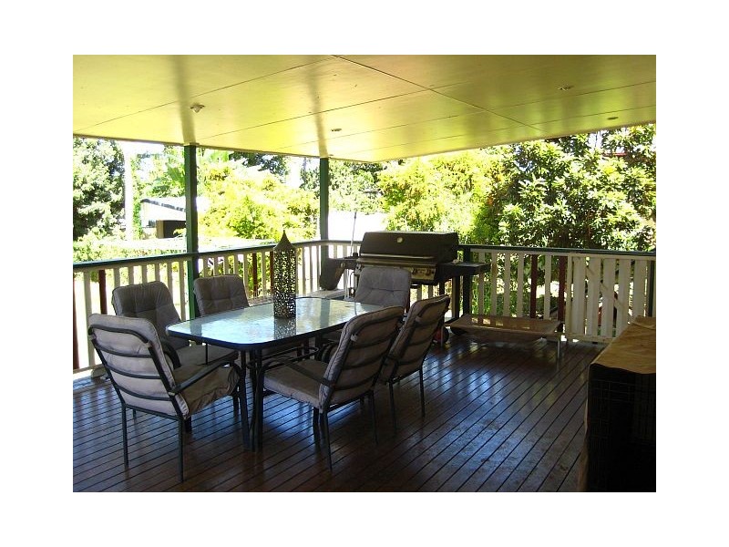 9 Lawson Drive, Moranbah QLD 4744