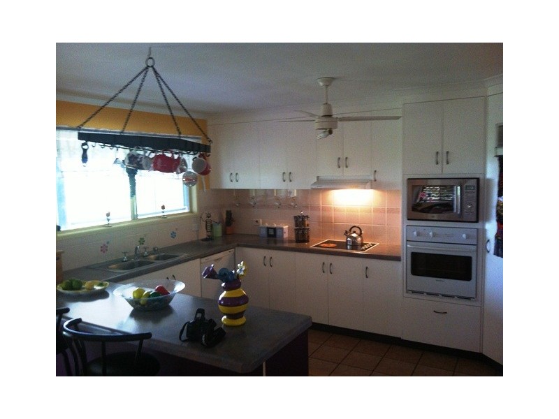 18 Morris Street, Campwin Beach QLD 4737