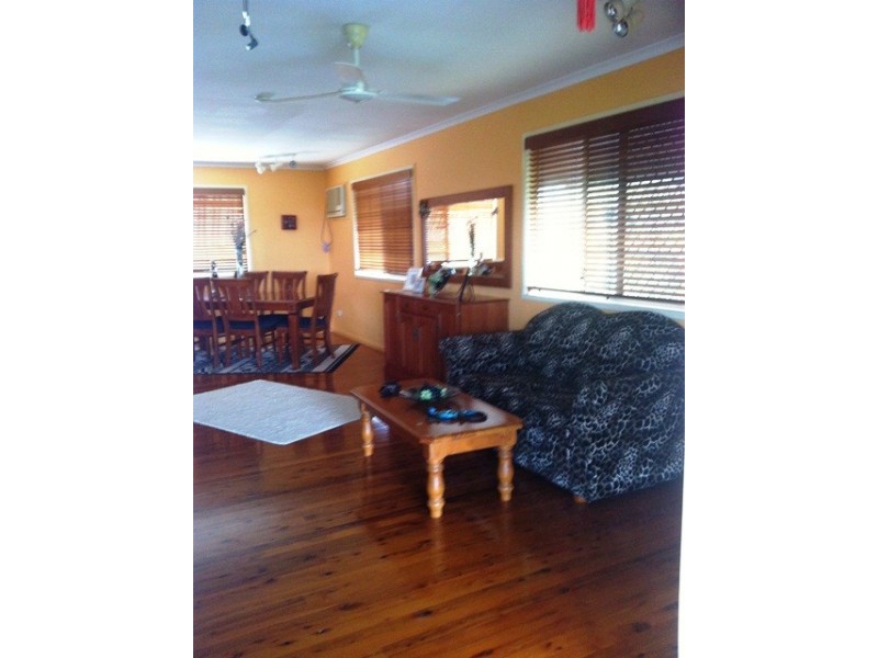 18 Morris Street, Campwin Beach QLD 4737