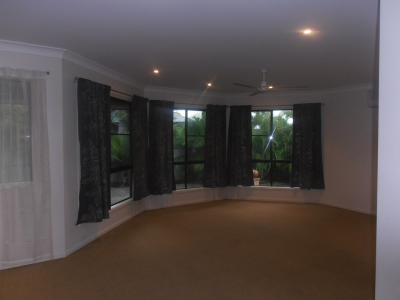 42 Corella Way, Blacks Beach QLD 4740