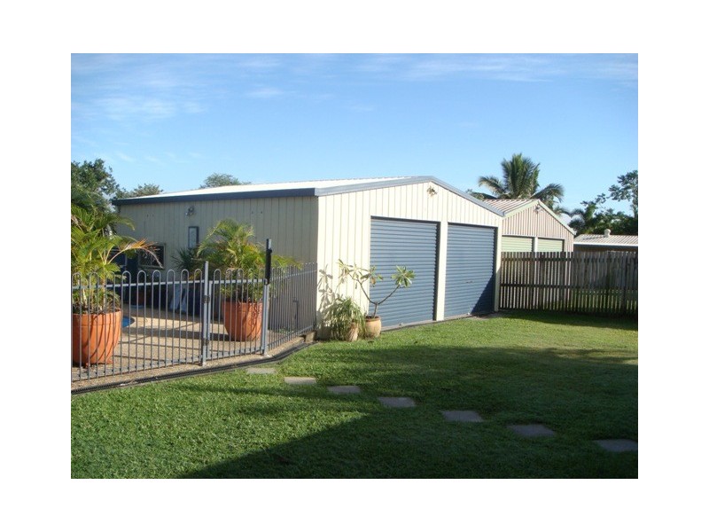 8 Etwell Court, Walkerston QLD 4751