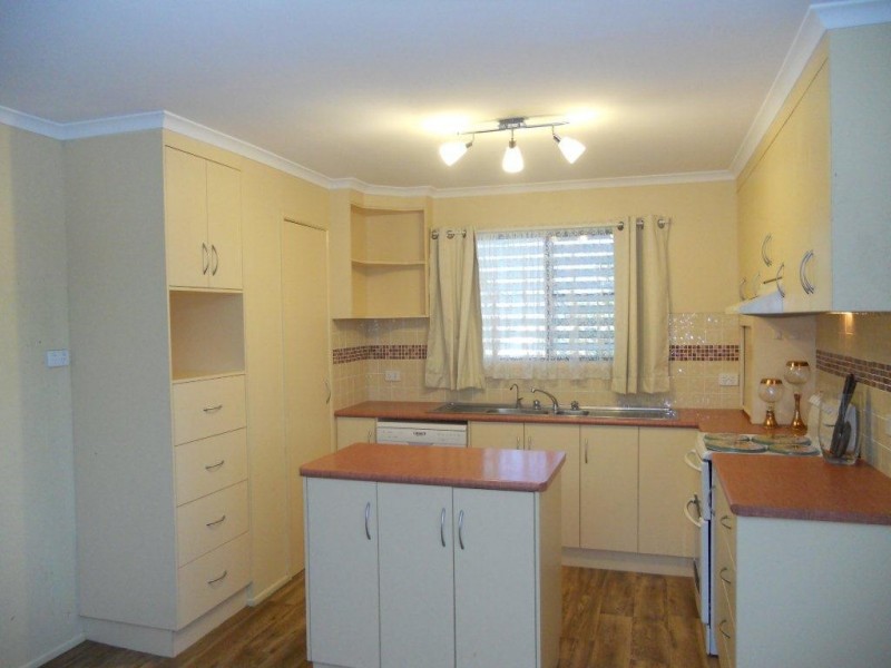 9 Telina Drive, Beaconsfield QLD 4740