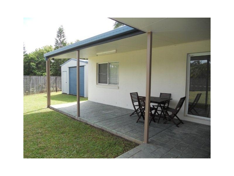 26 Border Street, Glenella QLD 4740