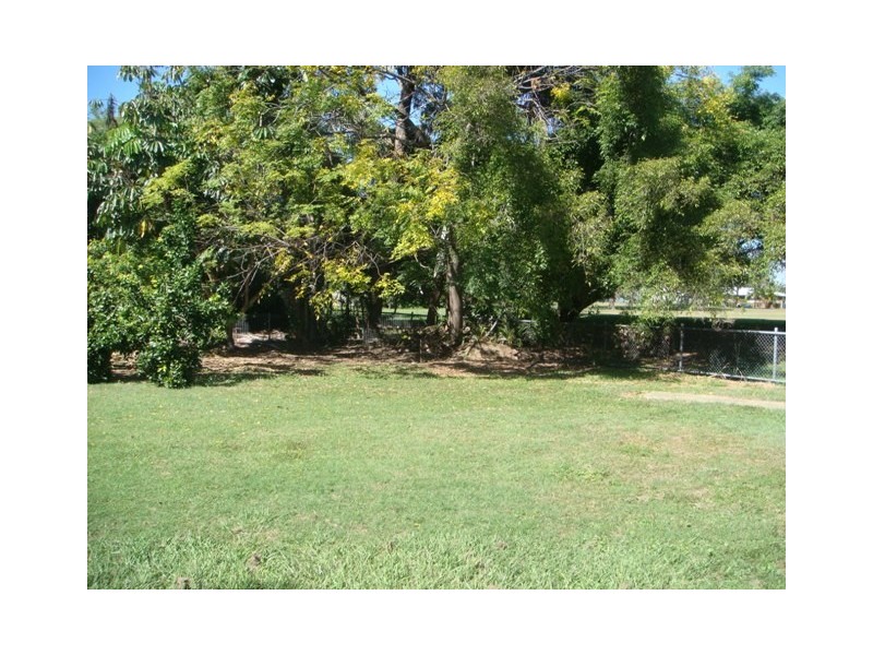 6 Boden Street, Bucasia QLD 4750