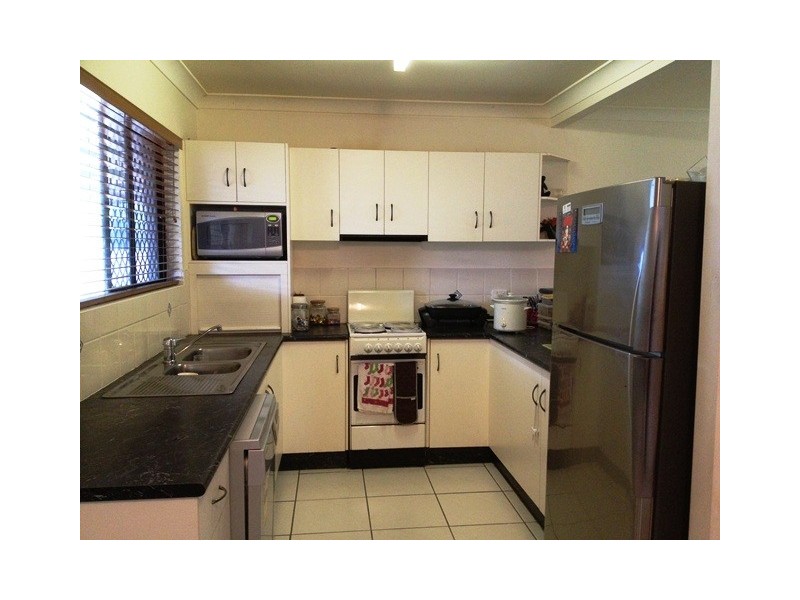 7 Hammer Street, Slade Point QLD 4740