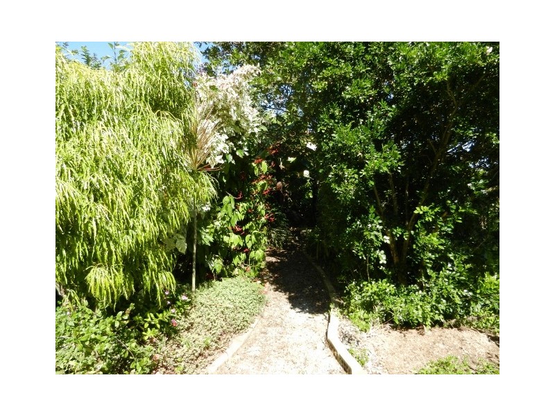 8 Flinders Court, Bakers Creek QLD 4740