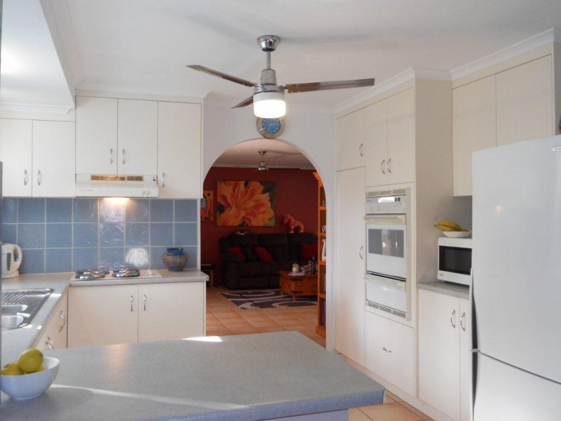 14 Cambridge Avenue, Andergrove QLD 4740