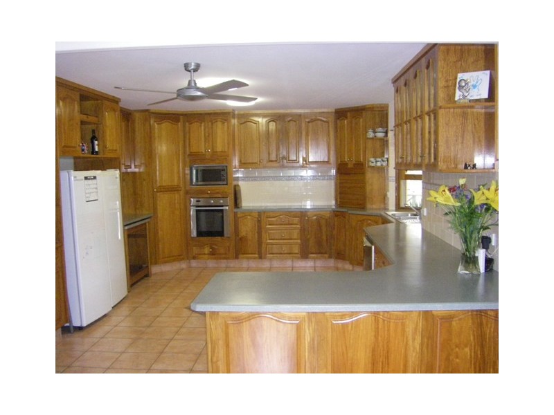 6 Hampden Crt, Hampden QLD 4741