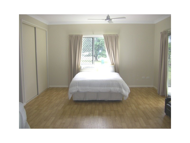 6 Hampden Crt, Hampden QLD 4741