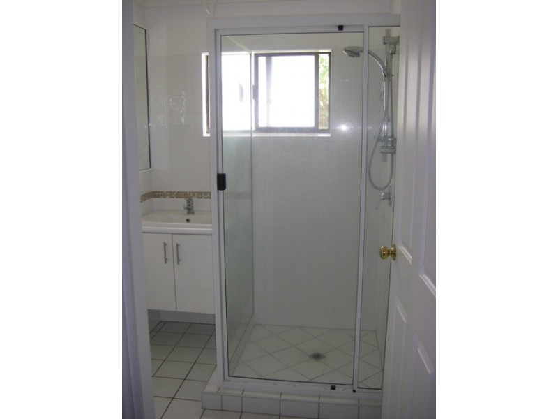 6 Hampden Crt, Hampden QLD 4741