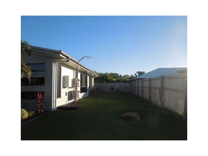 20 Seafarer Court, Blacks Beach QLD 4740