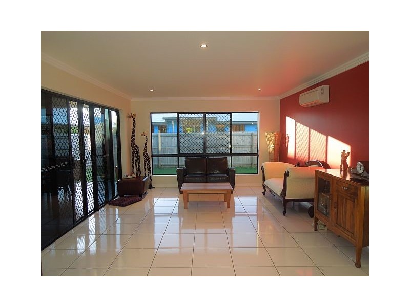 20 Seafarer Court, Blacks Beach QLD 4740