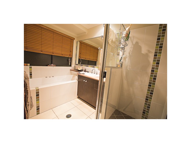 15 Cooper Court, Rural View QLD 4740