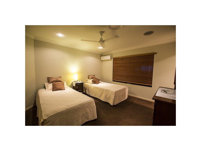 15 Cooper Court, Rural View QLD 4740