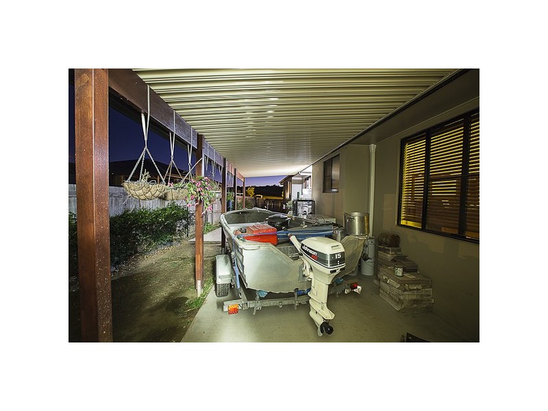 15 Cooper Court, Rural View QLD 4740